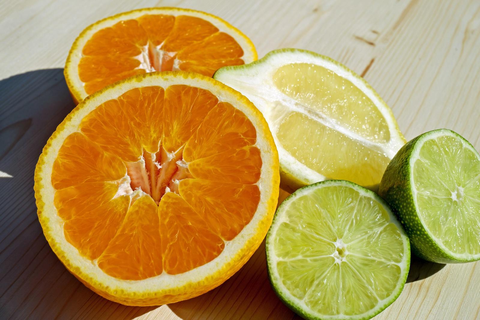 Nguồn Vitamin C tự nhiên có nhiều trong các loại quả họ cam chanh