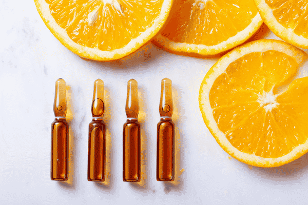 Điện di Vitamin C trắng sáng và phục hồi da